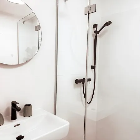 Gluecksmoment Mit Balkon In Graz