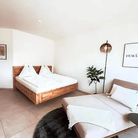 Gluecksmoment Mit Balkon In Apartament