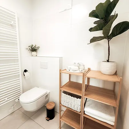 Apartament Gluecksmoment Mit Balkon In Graz