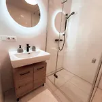 Apartment Gluecksmoment Mit Balkon In Graz