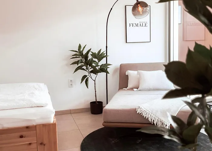 Gluecksmoment Mit Balkon In Apartment