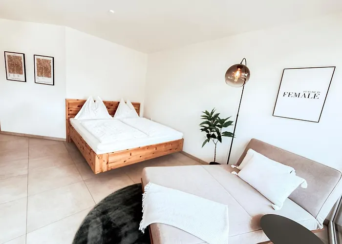 Gluecksmoment Mit Balkon In Apartman *